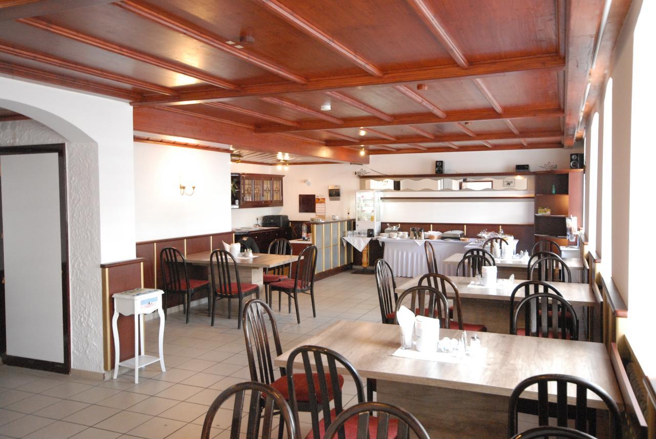 Adler Treuchtlingen Hotel Екстериор снимка